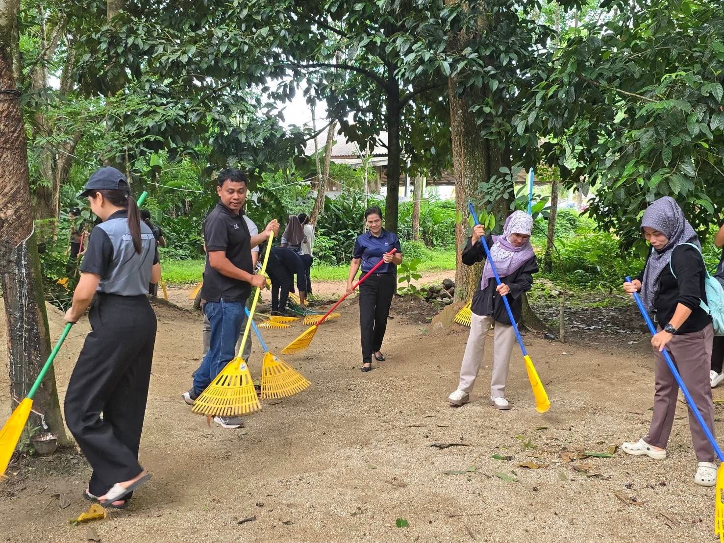 "กิจกรรม Big Cleaning Day"