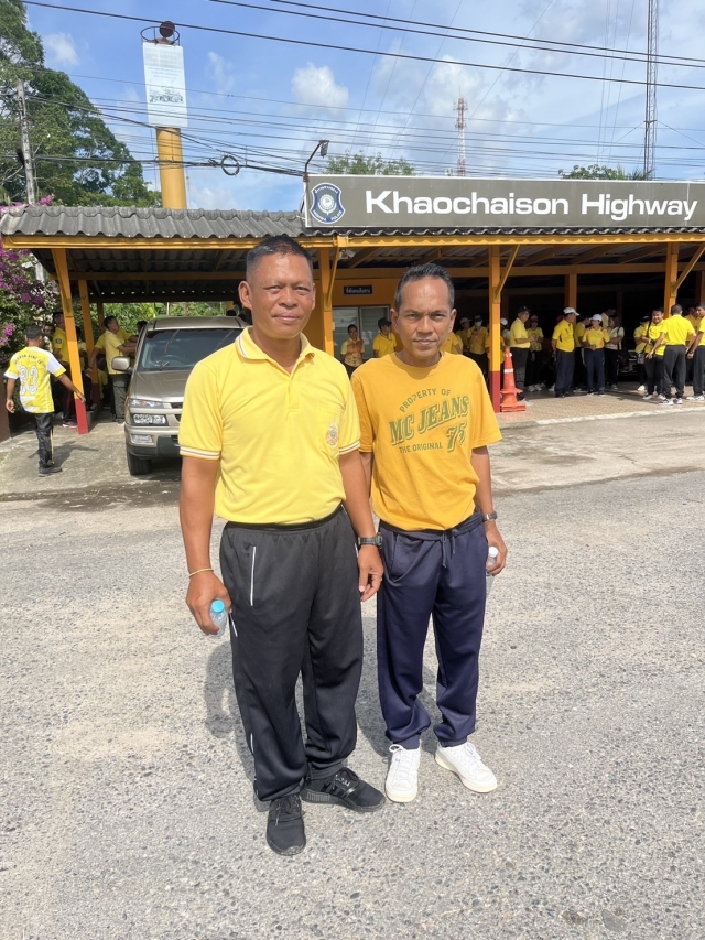 ร่วมกิจกรรมเดิน วิ่ง ปั่น รับ ส่งมอบธงตราสัญลักษณ์งานเฉลิมพระเกียรติพระบาทสมเด็จพระเจ้าอยู่หัว 