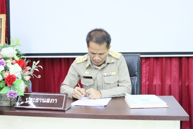 ประชุมสมาชิกสภาเทศบาลตำบลคลองทรายขาว  สมัยสามัญ  สมัยแรก  ประจำปี  2566